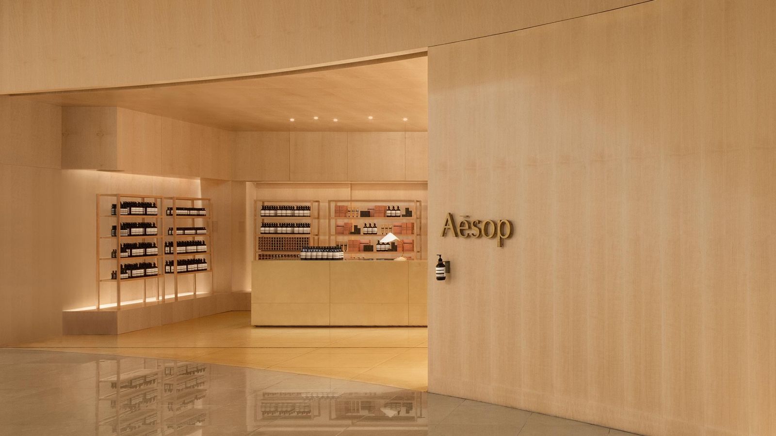 Natura &Co vende Aesop a L'Oréal